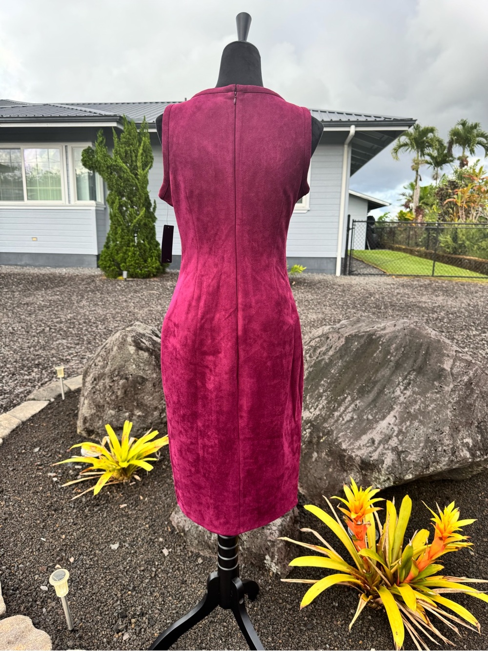 GUESS NWT Wine Faux Suede Women's Bodycon Midi Dress Size 8 - Picture 8 of 11